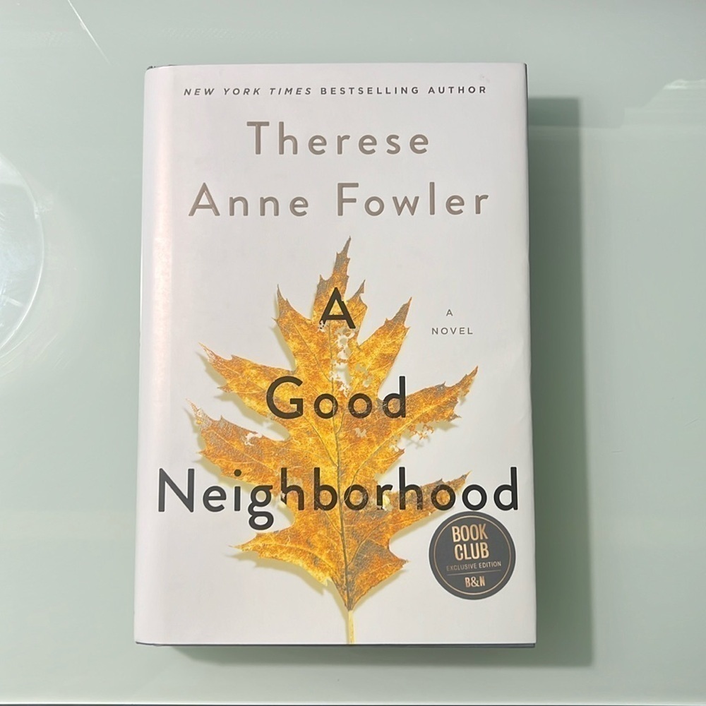 A Good Neighborhood |‎ Hardcover | FREE Bookmark